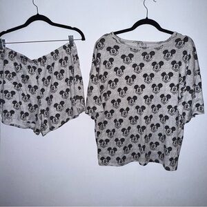 Disney 100 women’s size XL Mickey Mouse pajama short set gray black